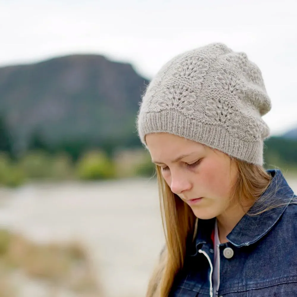 Bella Rosa Hat & Gloves Knitting Pattern - 5Ply (HC35)