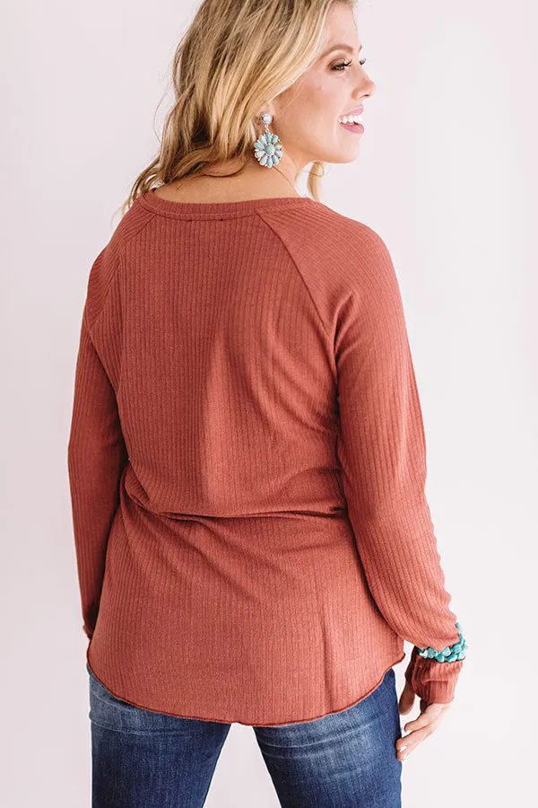 Canyon Ridge Ribbed Shift Top In Rustic Rose