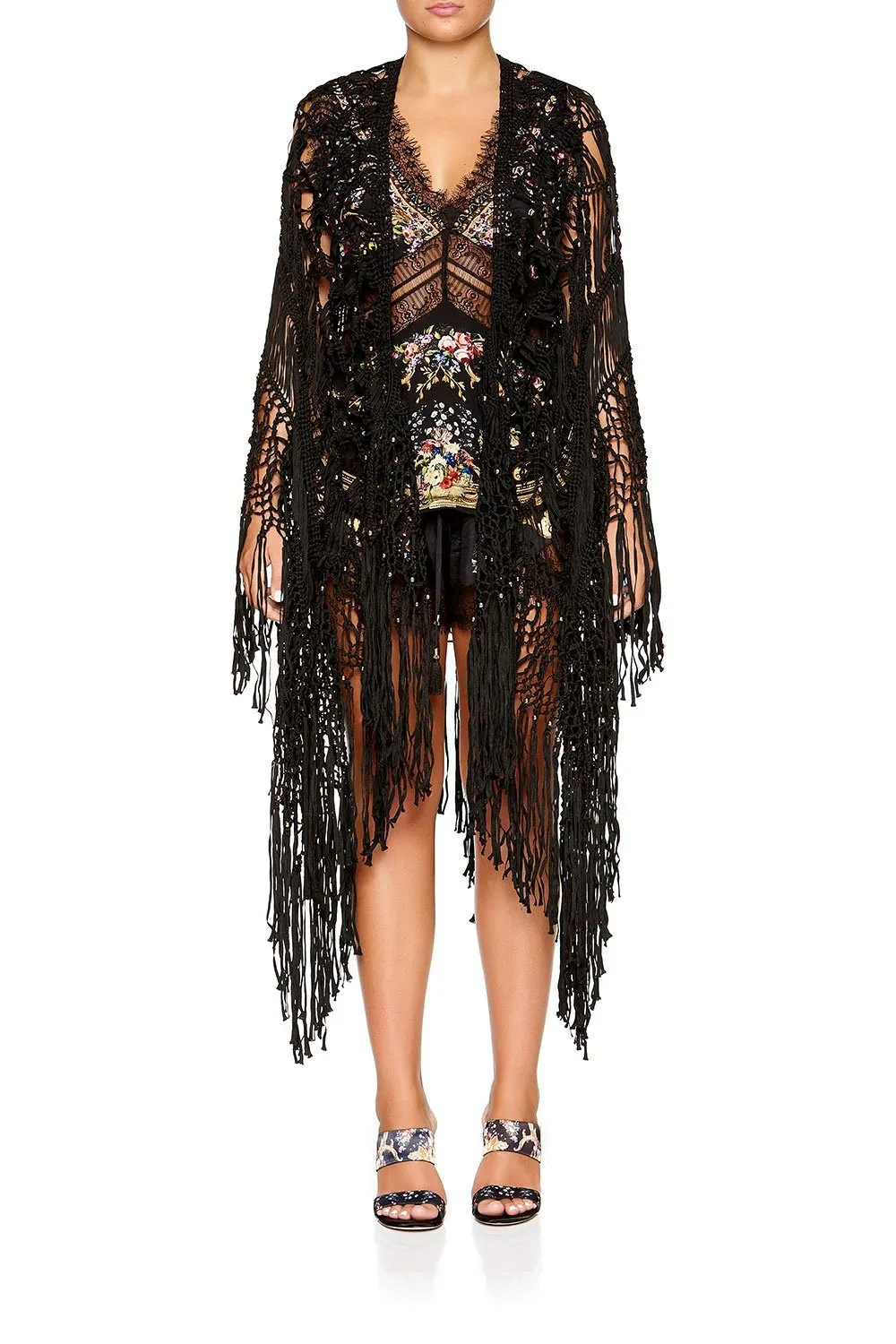 MACRAME THROW OVER PONCHO FRIEND IN FLORA