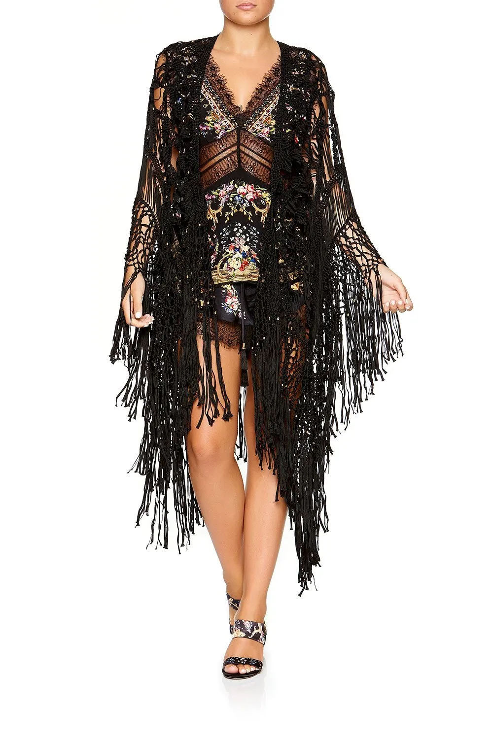 MACRAME THROW OVER PONCHO FRIEND IN FLORA