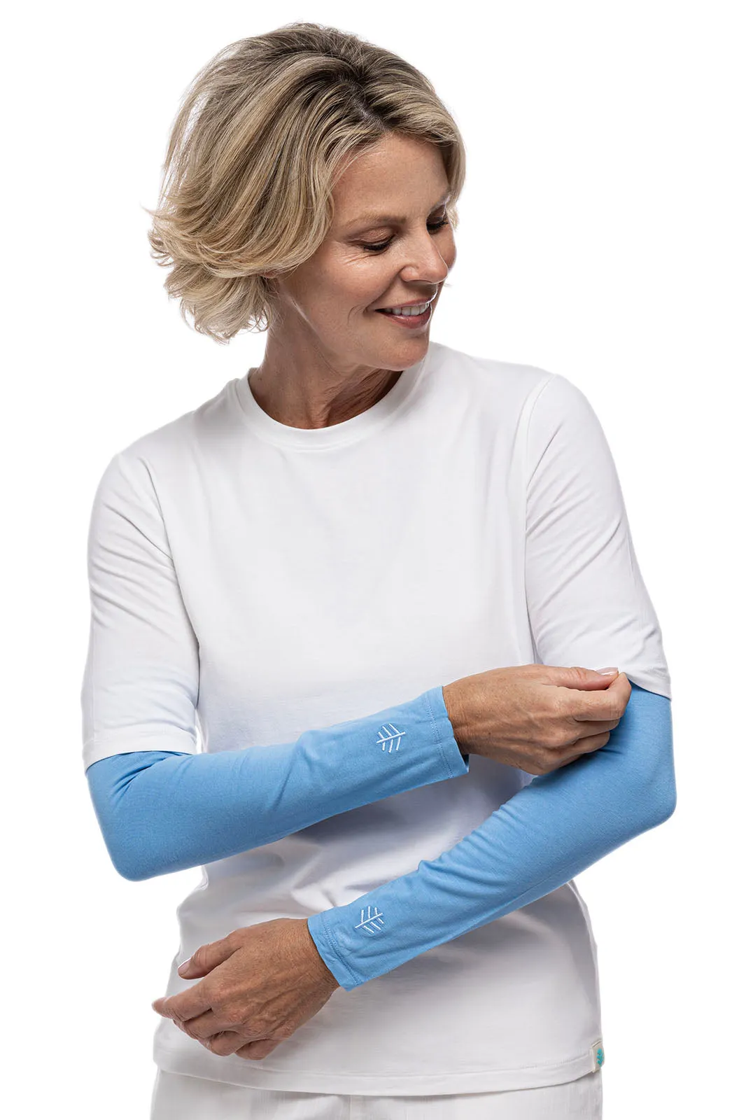 Women's Navagio Sun Sleeves  |  Clear Sky Blue
